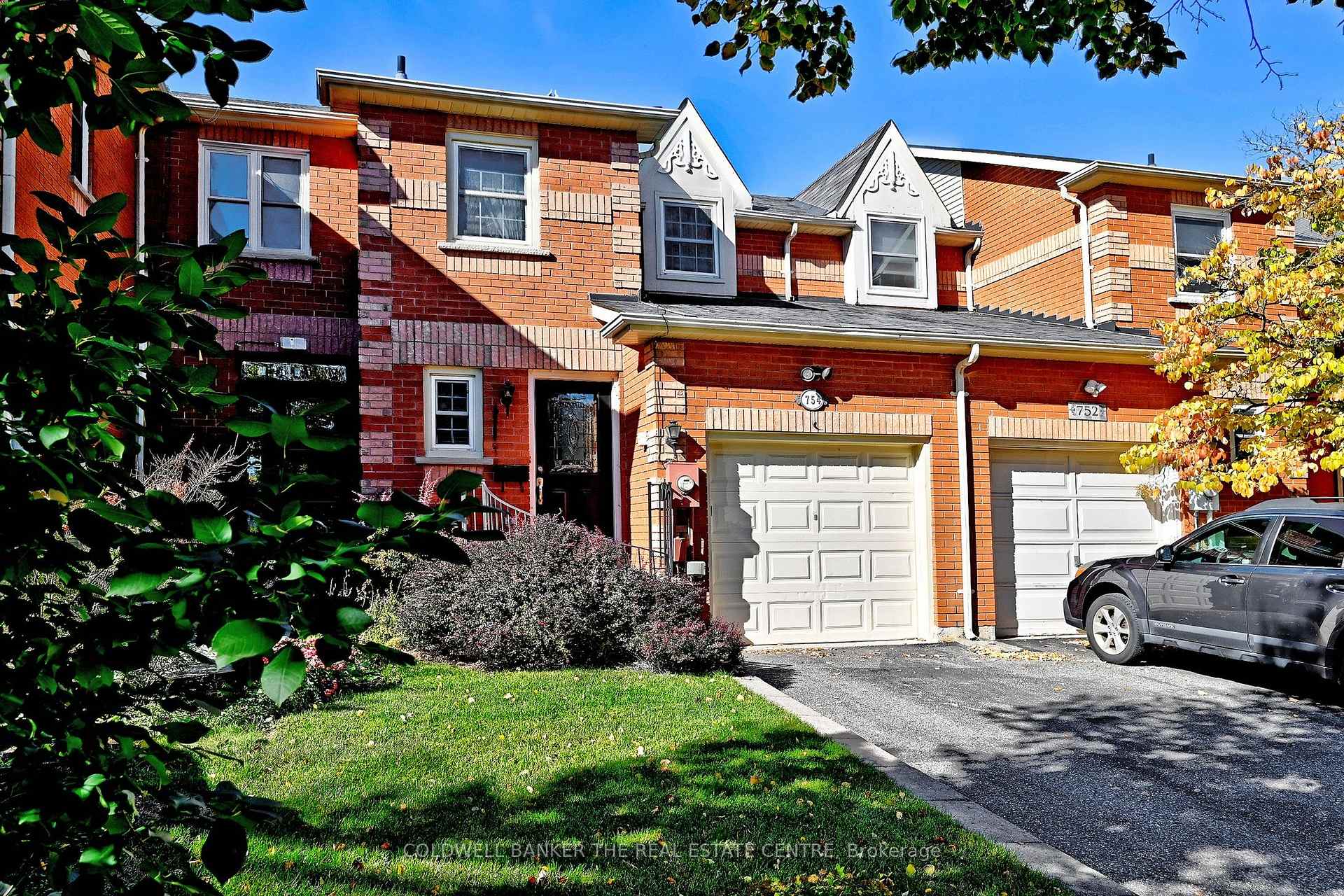 754 Shanahan Boulevard, Newmarket, ON L3X 1W6