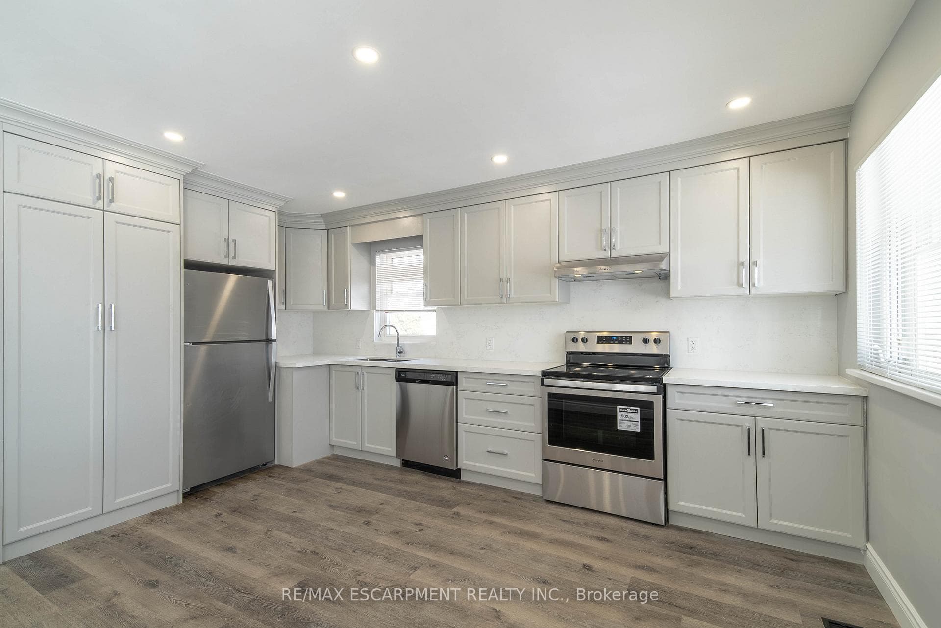 196 Upper Paradise Road 1, Hamilton, ON L9C 5B9