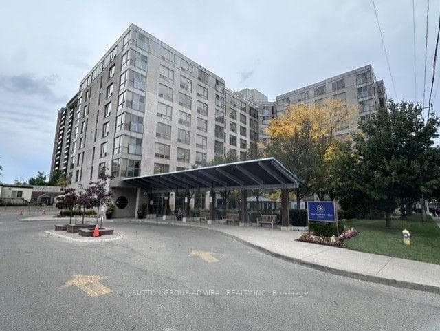 2 Neptune Drive 809, Toronto, ON M6A 3E6