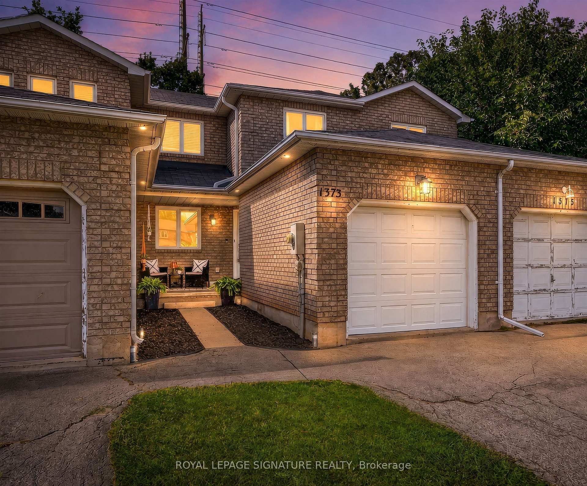 1373 Treeland Street, Burlington, ON L7R 4P4