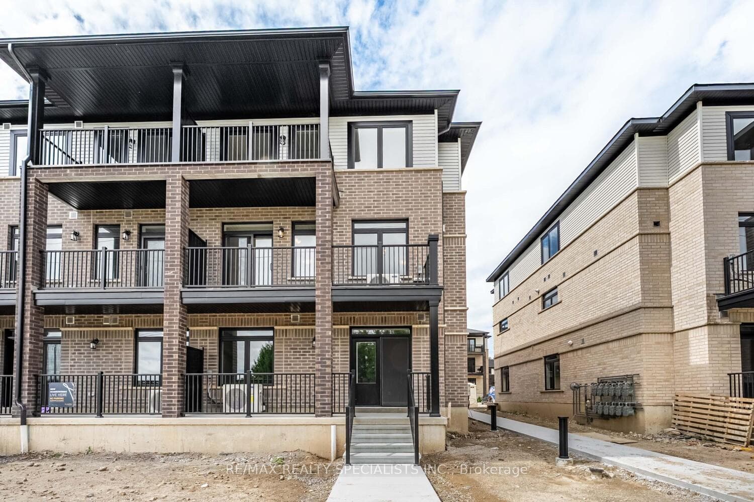 64 Thatcher Drive, Guelph, ON N1L 1B3
