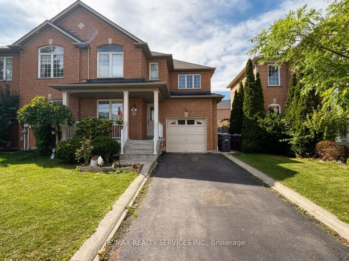 4 Butterchurn Road, Brampton, ON L6X 4V1