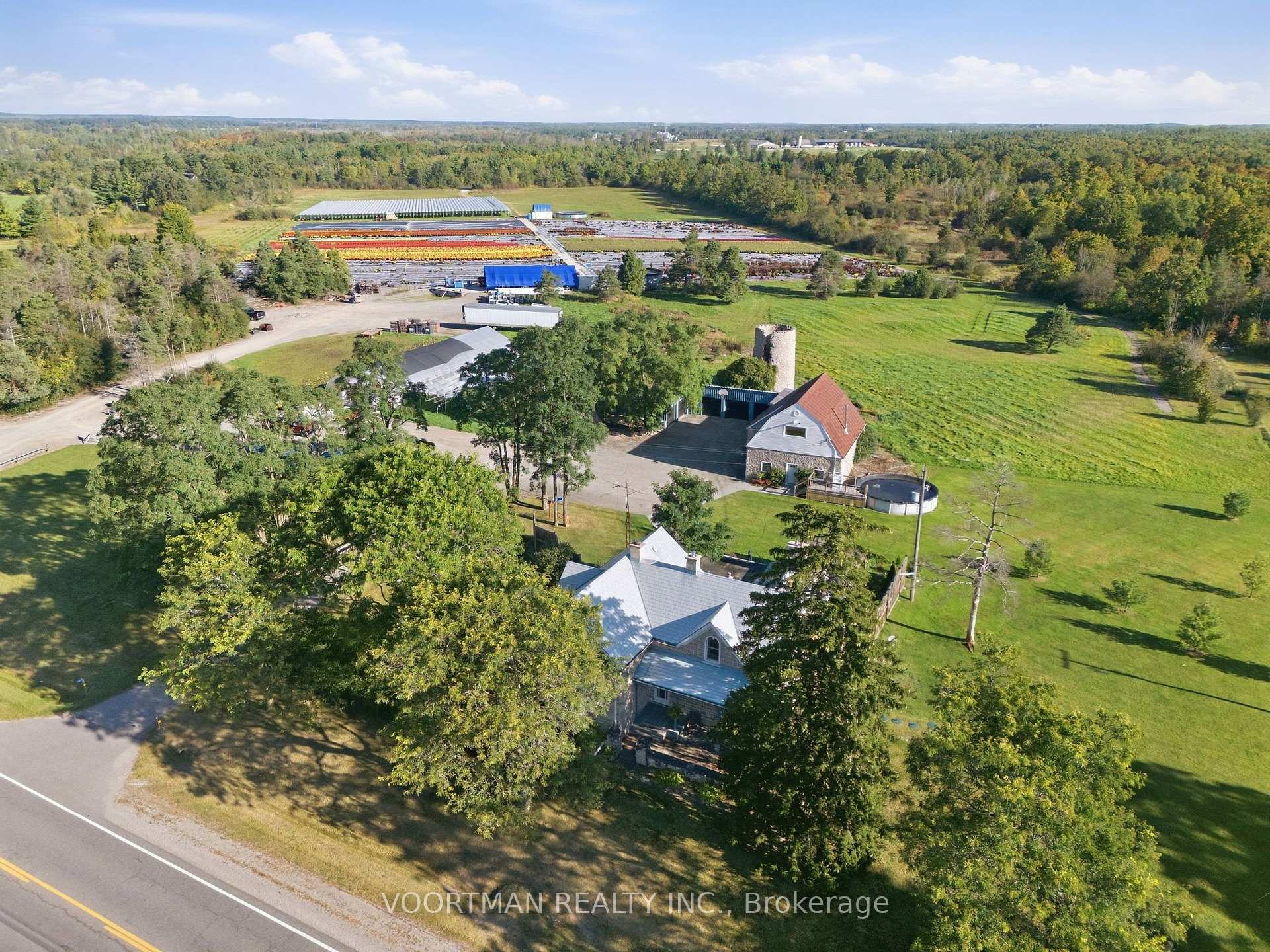 1058 Highway 8, Hamilton, ON L9H 5E1