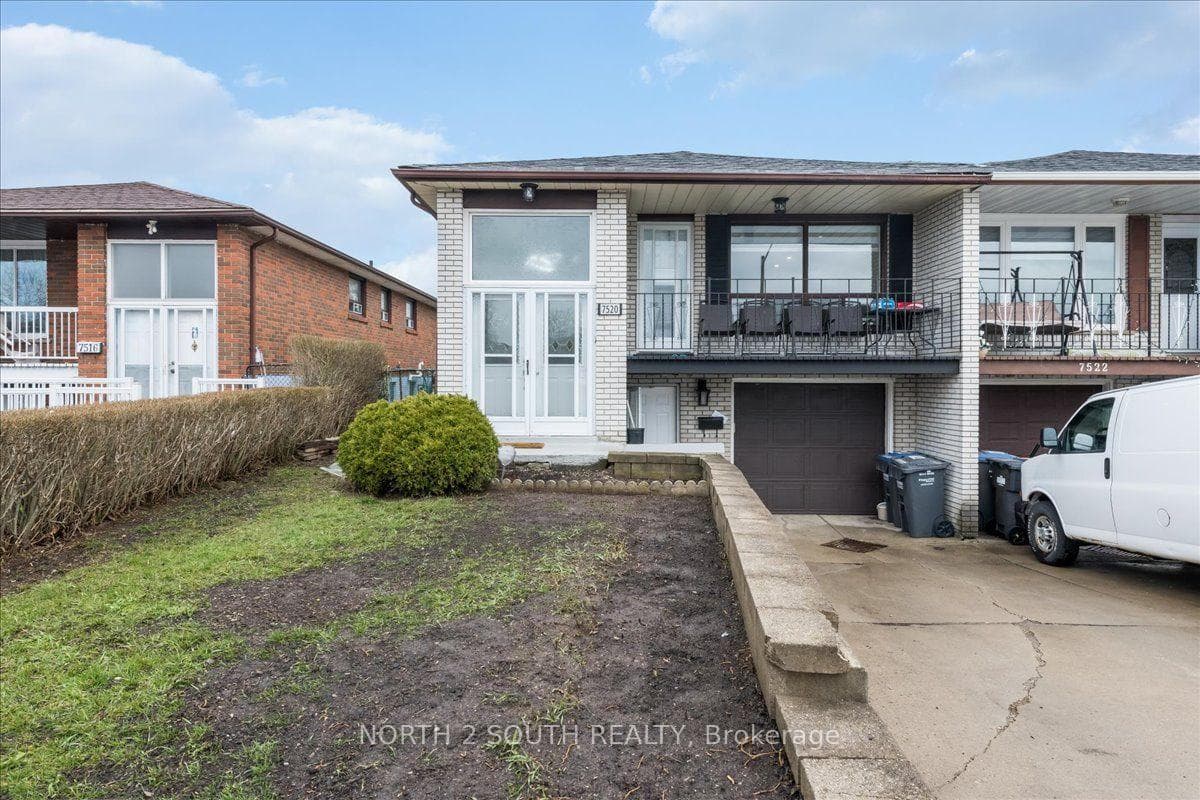 7520 Langworthy Drive Lower, Mississauga, ON L4T 2R9