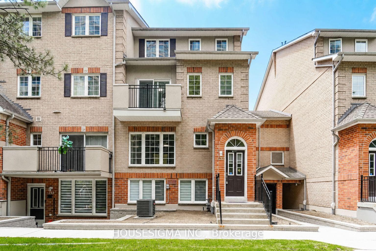 1400 The Esplanade N 212, Pickering, ON L1V 6V2