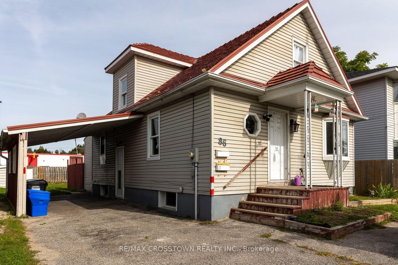 86 Victoria Street, Barrie, ON L4N 2J1
