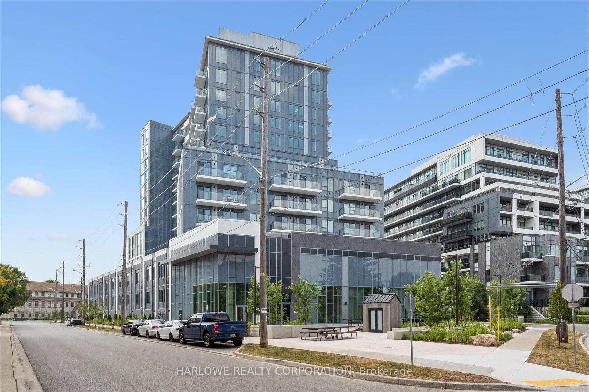 93 Arthur Street S 805, Guelph, ON N1E 0T3
