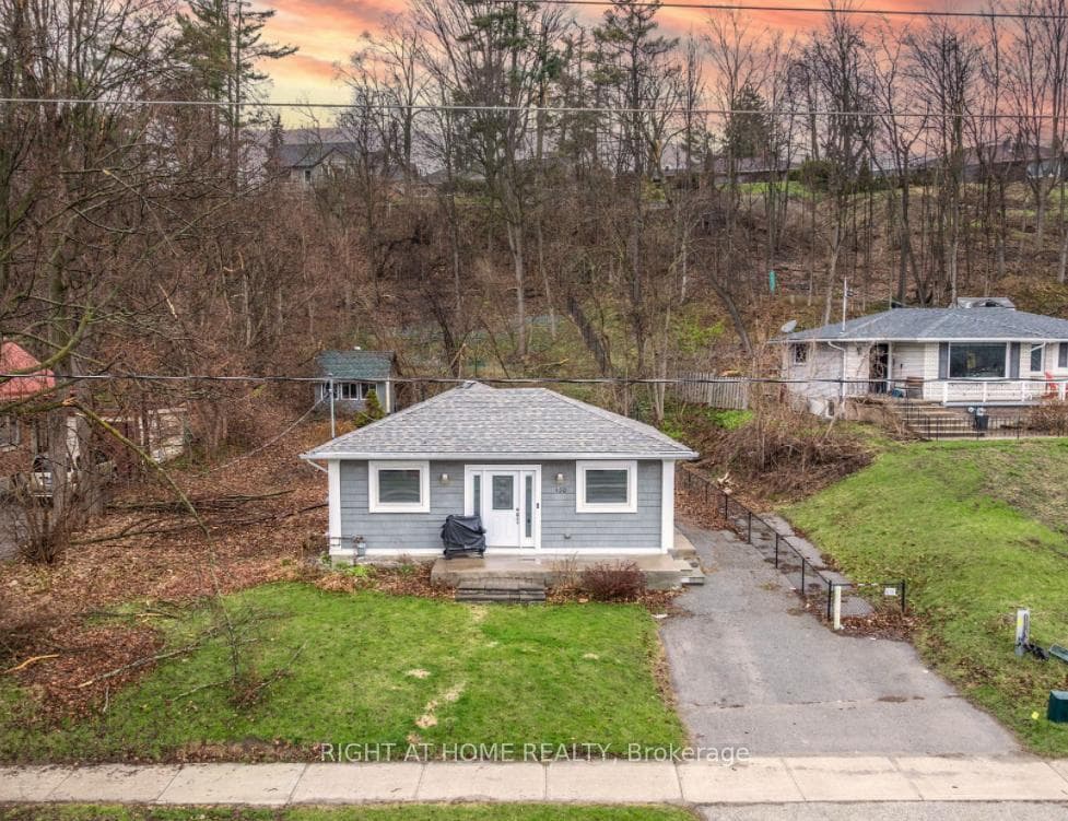 180 Blake Street #1, Barrie, ON L4M 1K3