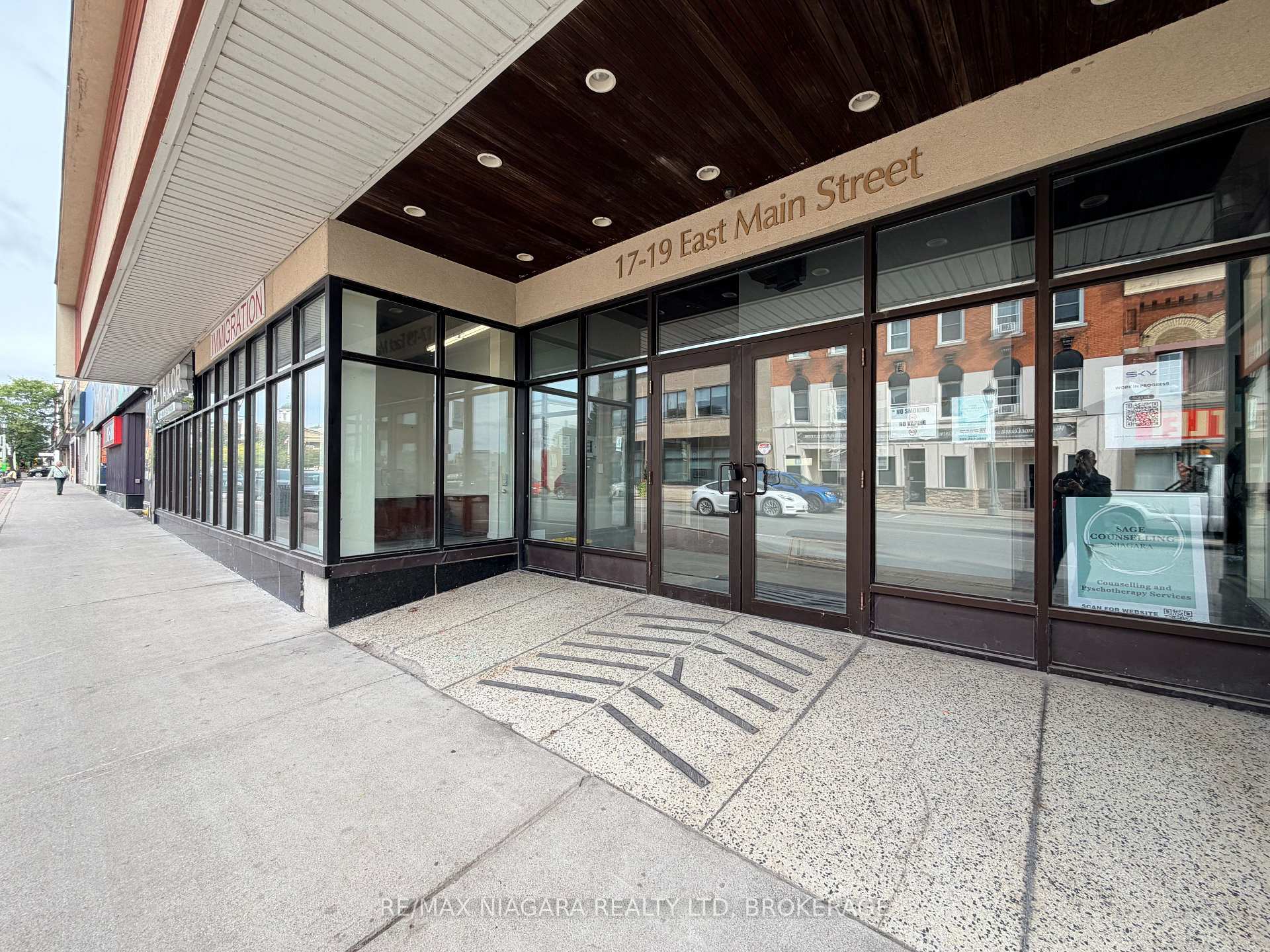 19 East Main Street 08B, Welland, ON L3B 3W4