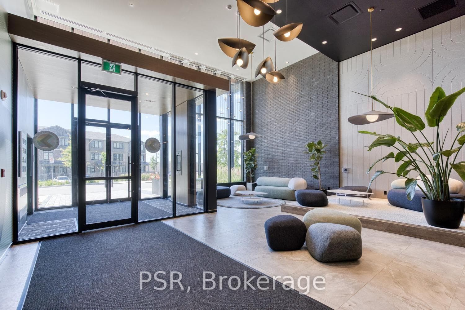 150 Hollywood Court 217, Cambridge, ON N1R 0E6