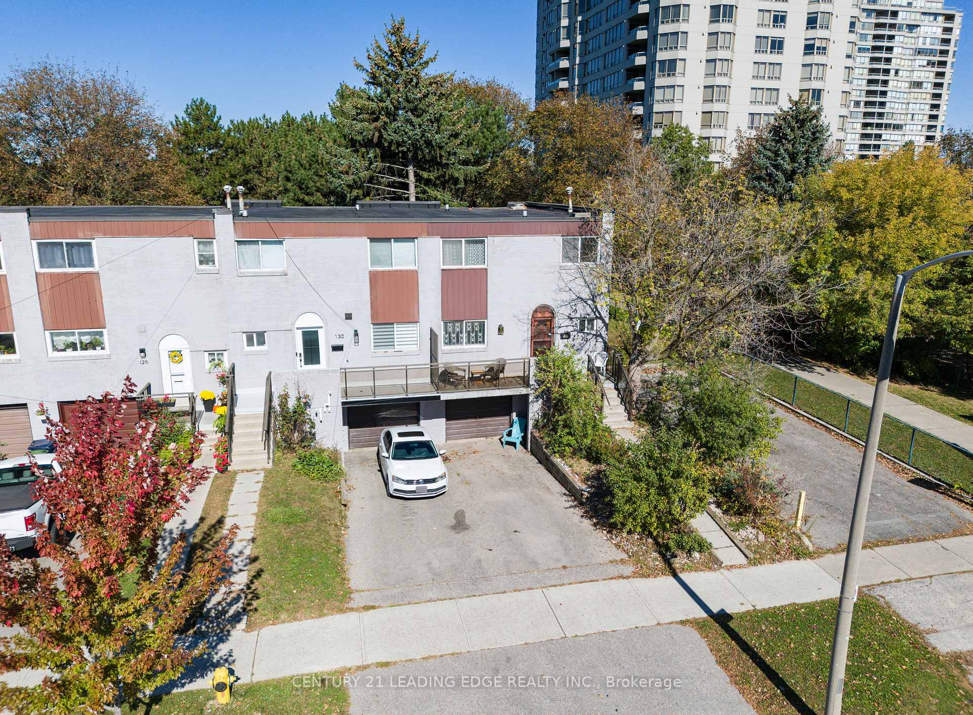 132 Bonis Avenue, Toronto, ON M1T 2V2