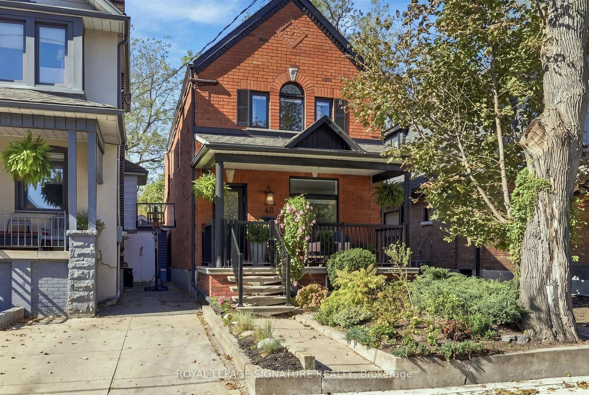46 Hendrick Avenue, Toronto, ON M6G 3S5