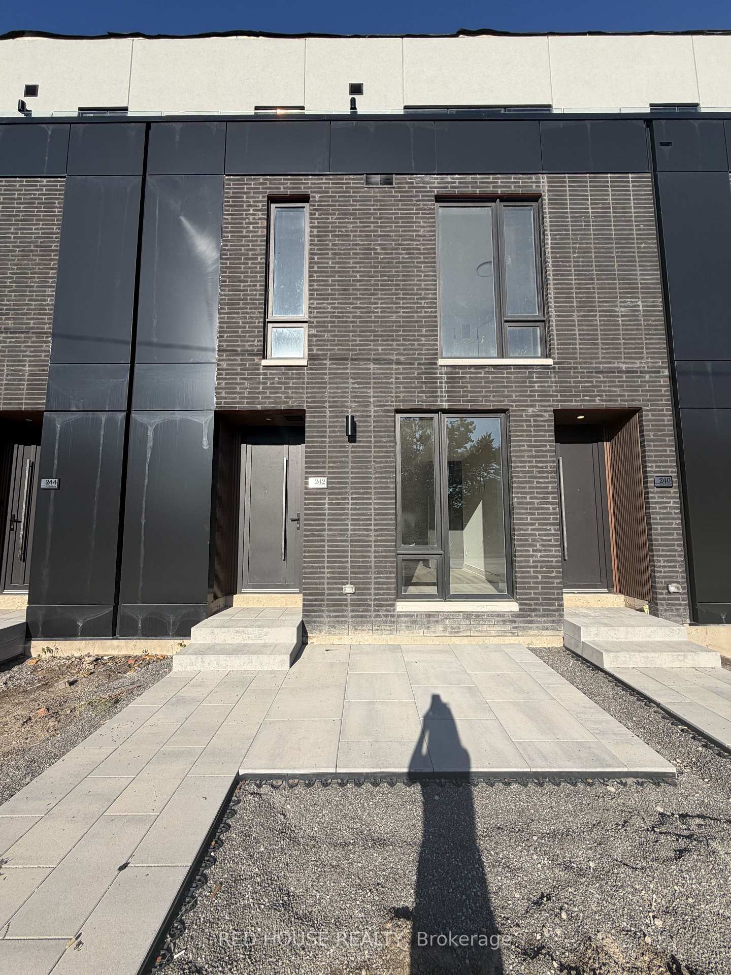 242 Ellis Avenue, St. Catharines, ON L2P 0H2