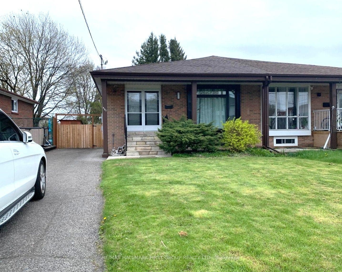 731 Yeremi Street LOWER, Pickering, ON L1W 2W8