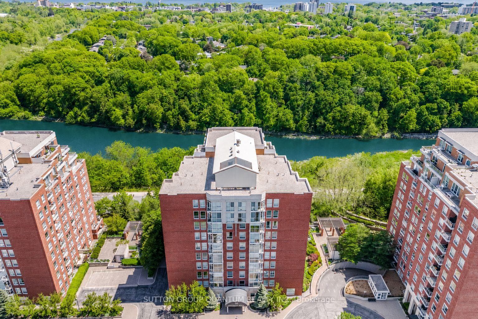 50 Old Mill Road 503, Oakville, ON L6J 7W1