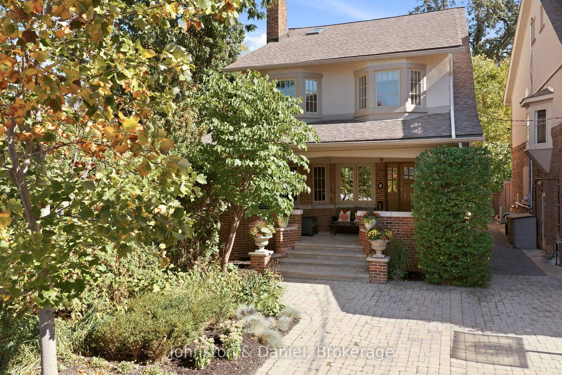 9 Stibbard Avenue, Toronto, ON M4P 2B9