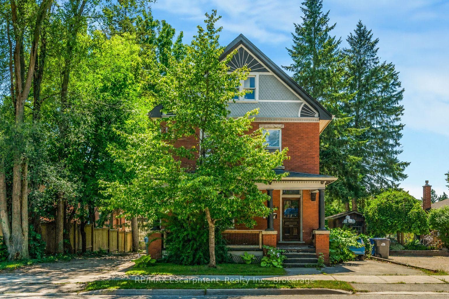 458 Woolwich Street, Guelph, ON N1H 3X5