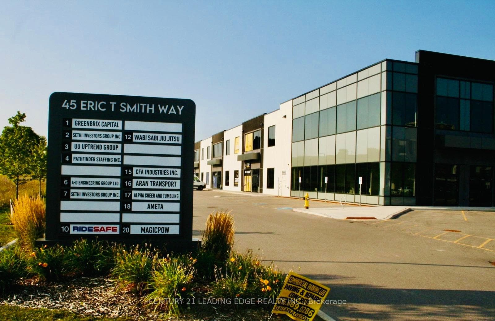 45 Eric T Smith Way 10, Aurora, ON L4G 7C6