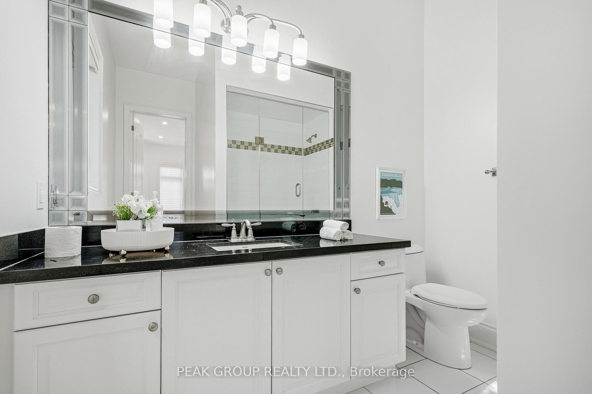492 Rougemount Drive, Pickering, ON L1W 2B9