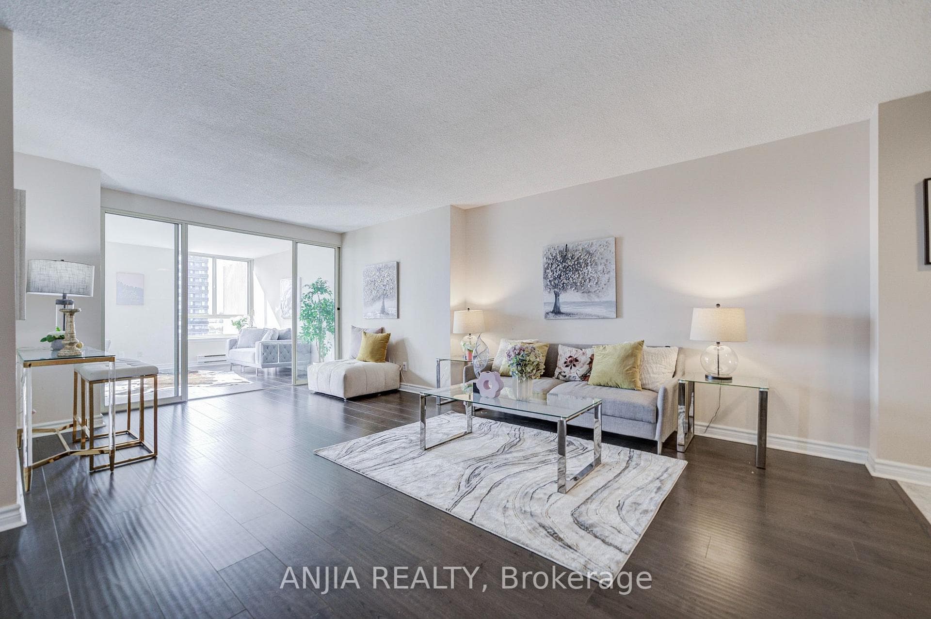 275 Bamburgh Circle 1107, Toronto, ON M1W 3X4