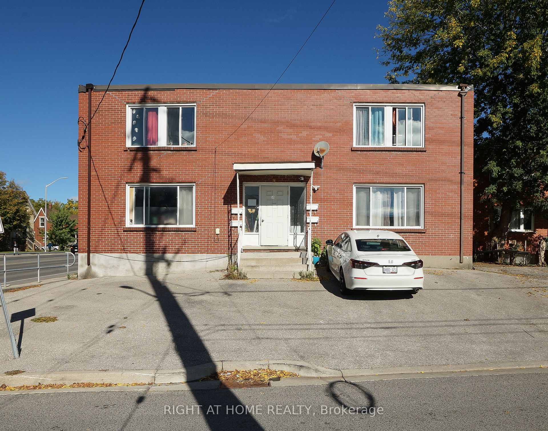 59 Saunby Street N, London North, ON N6G 1A4