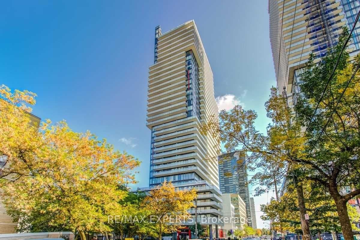 185 Roehampton Avenue 501, Toronto, ON M4P 0C8