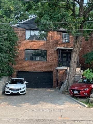 576 Davenport Road 2nd Floor, Toronto, ON M5R 1K9