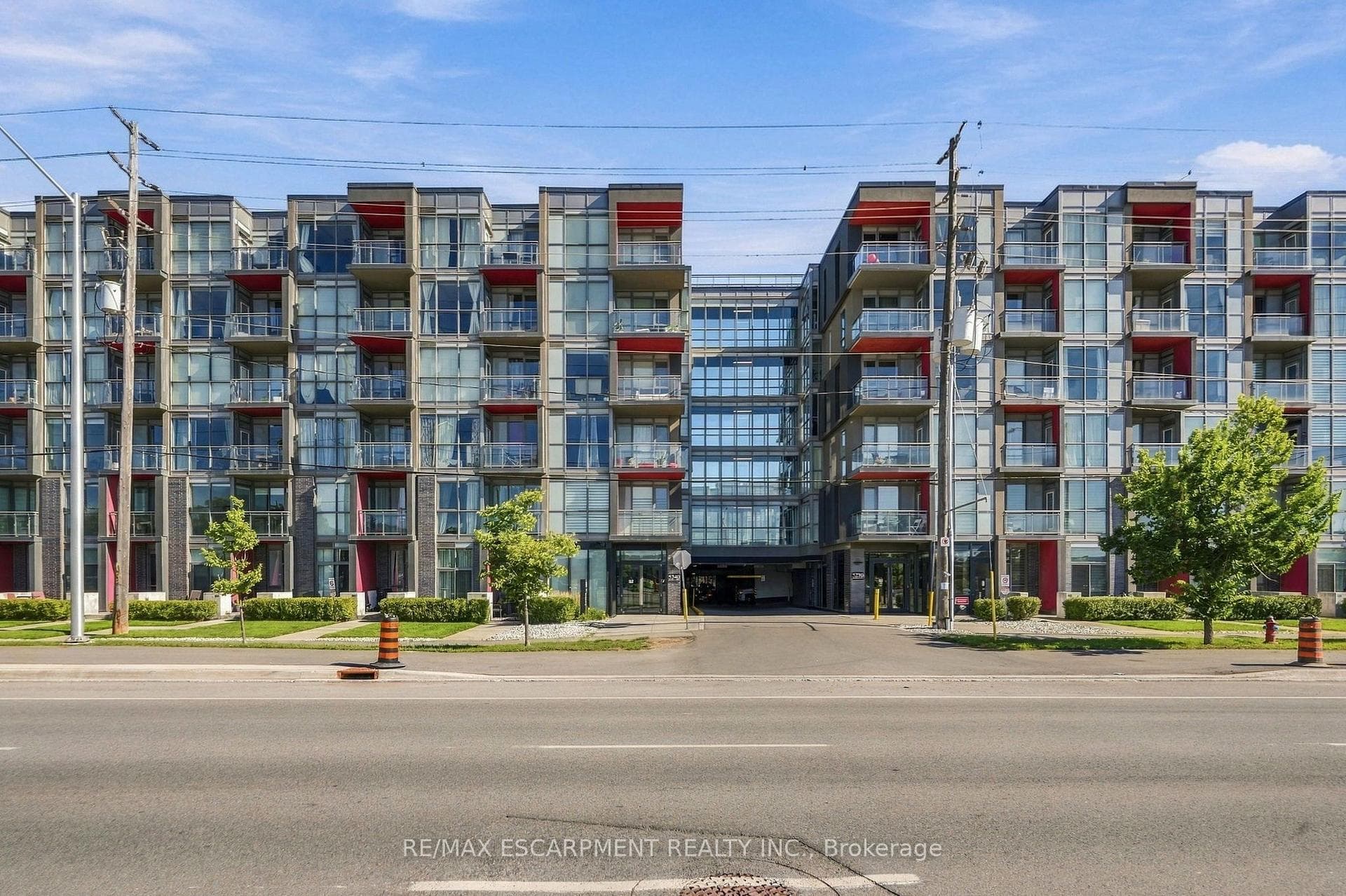 5240 Dundas Street 310B, Burlington, ON L7L 0J6