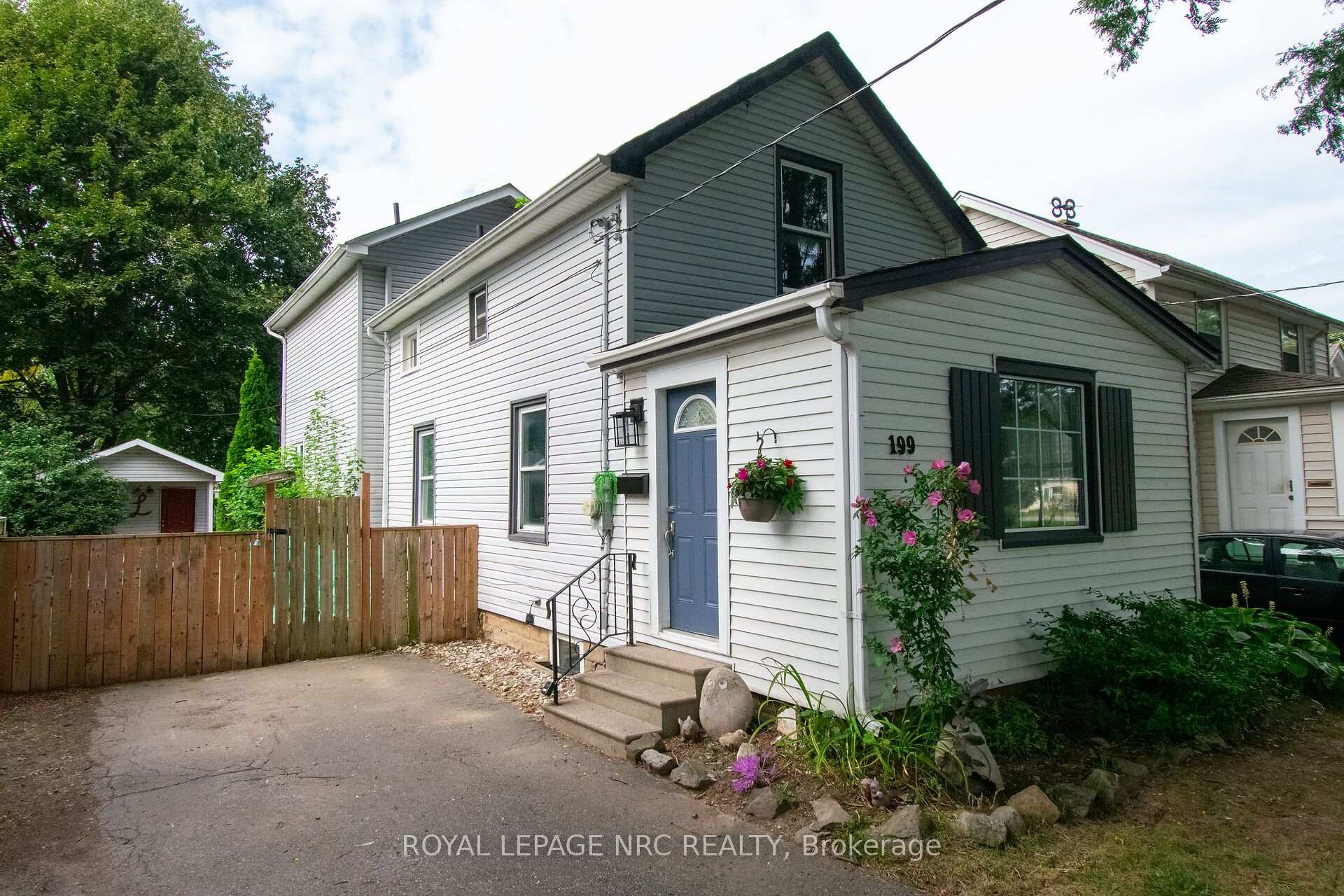 199 YORK Street, St. Catharines, ON L2R 6G3