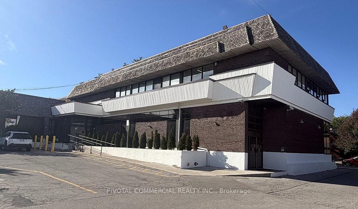 15 Hove Street 100, Toronto, ON M3H 4Y8