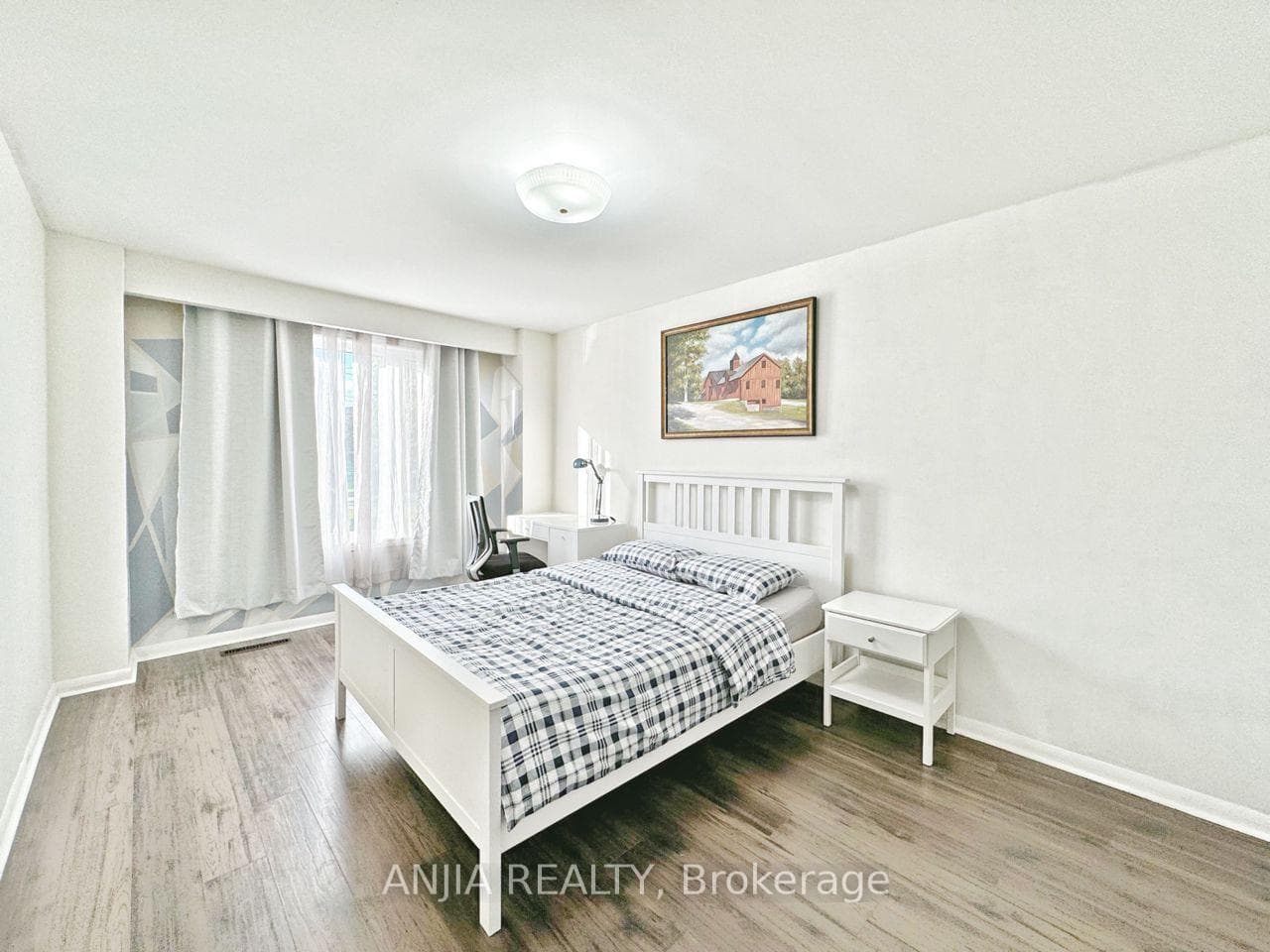 159 Cocksfield Avenue 1st FL, Toronto, ON M3H 3T4