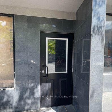 5900 Main Street 1, Niagara Falls, ON L2G 5Z8