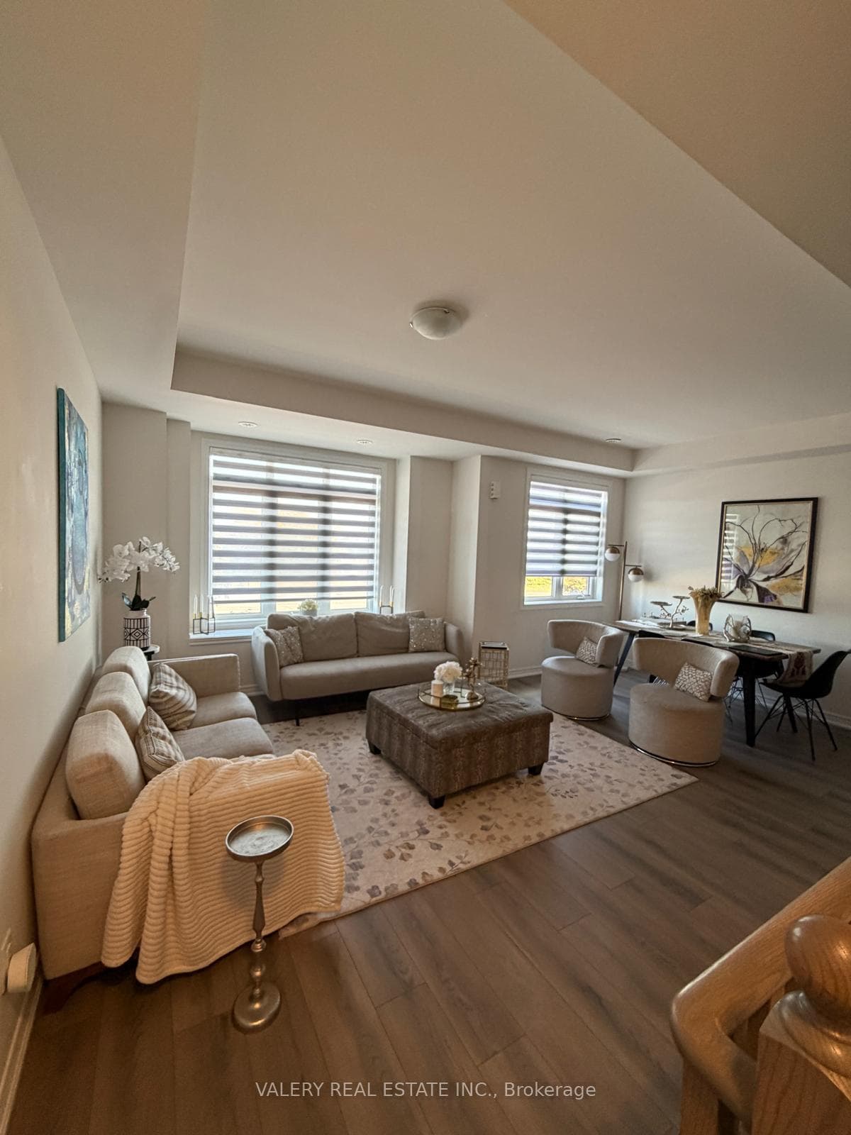 517 Dundas Street E, Oakville, ON L6H 3P6