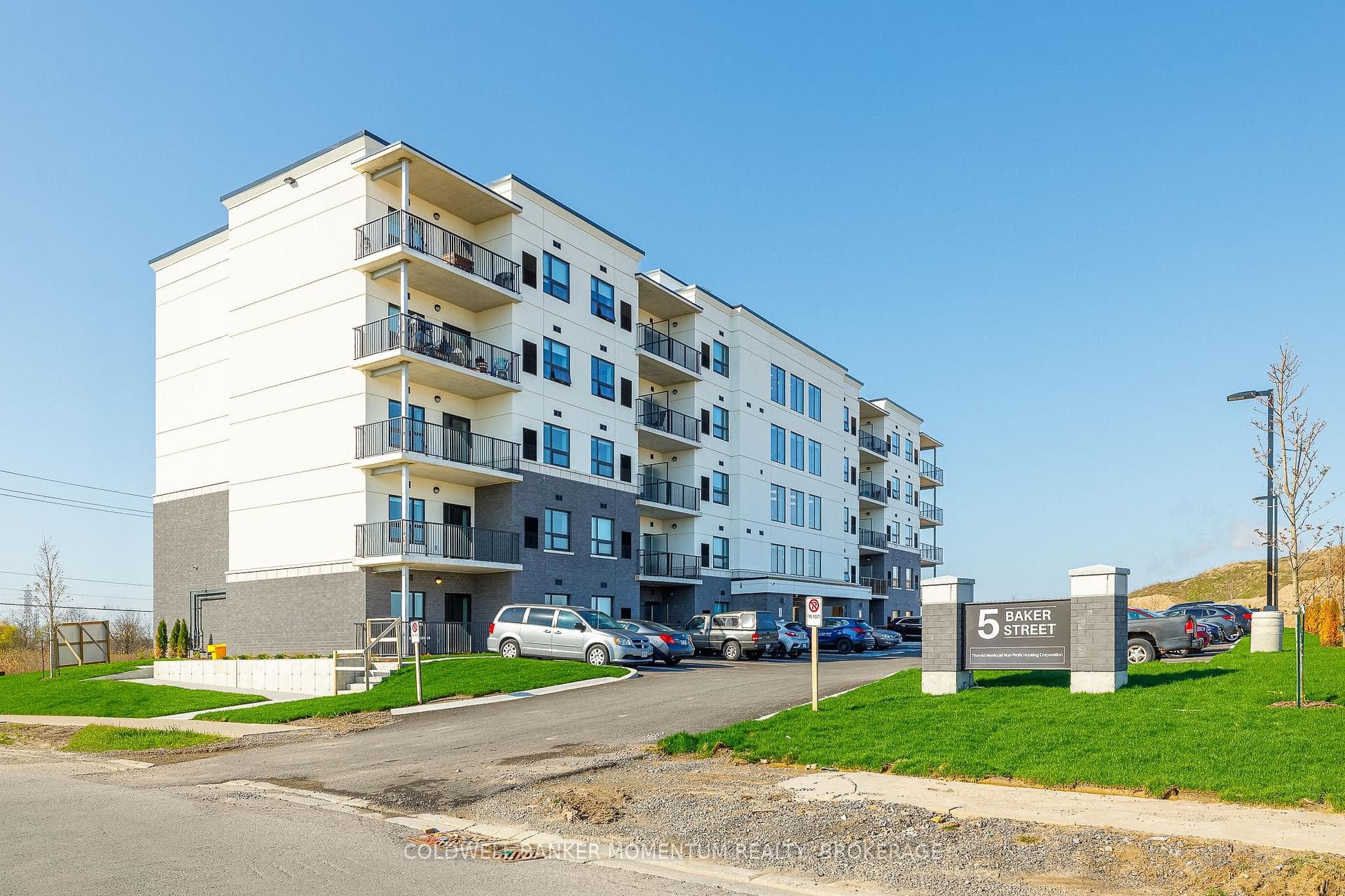 5 Baker Street 505, Thorold, ON L2V 0J5