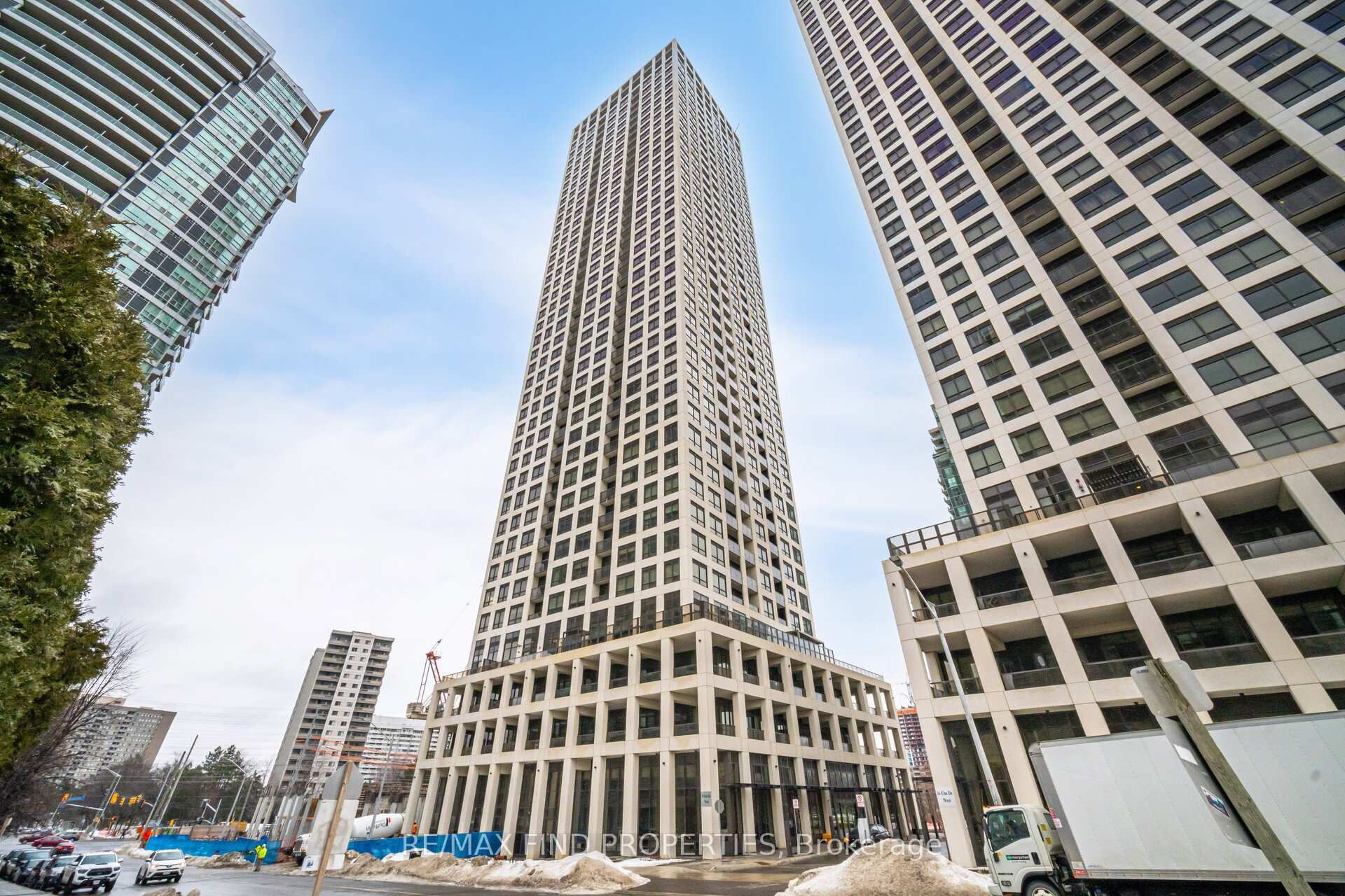 30 Elm Drive W 3604, Mississauga, ON L5B 0N6