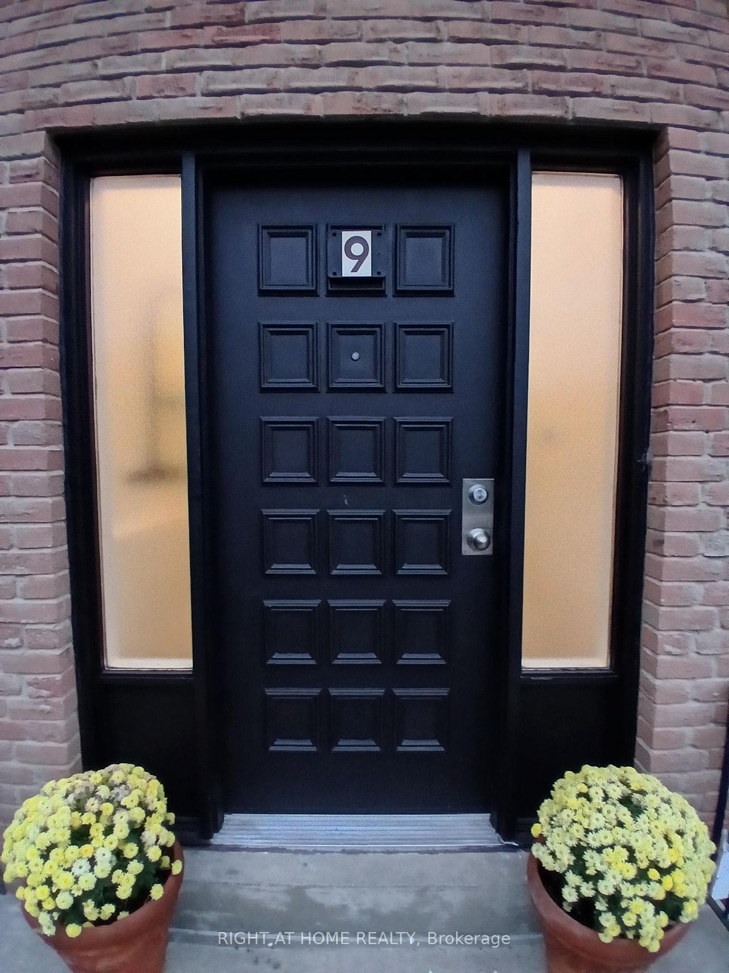 9 Ivan Nelson Drive, Toronto, ON M2R 3P6