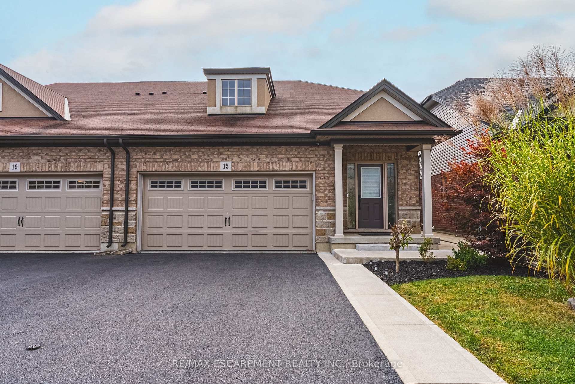 15 Kopperfield Lane, Hamilton, ON L0R 1W0