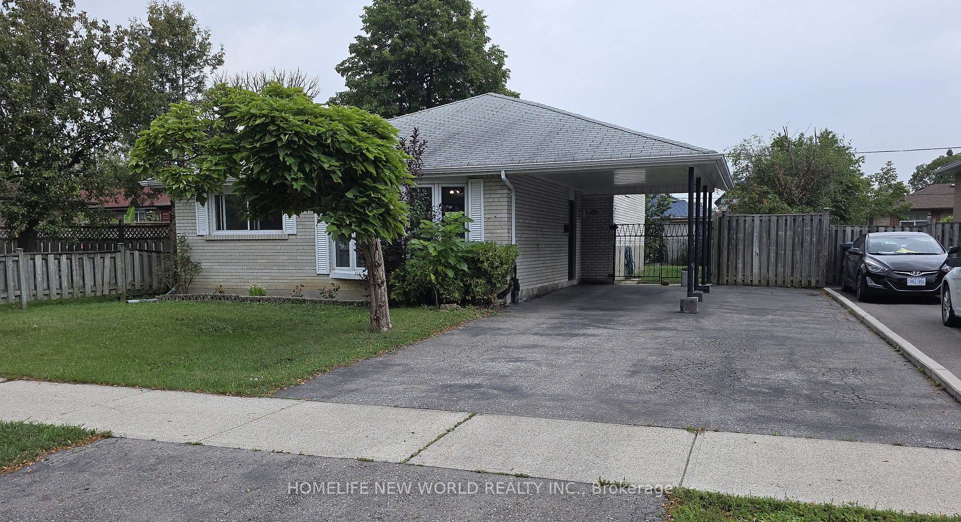 26 Murchison Crescent N, Toronto, ON M9V 3P6