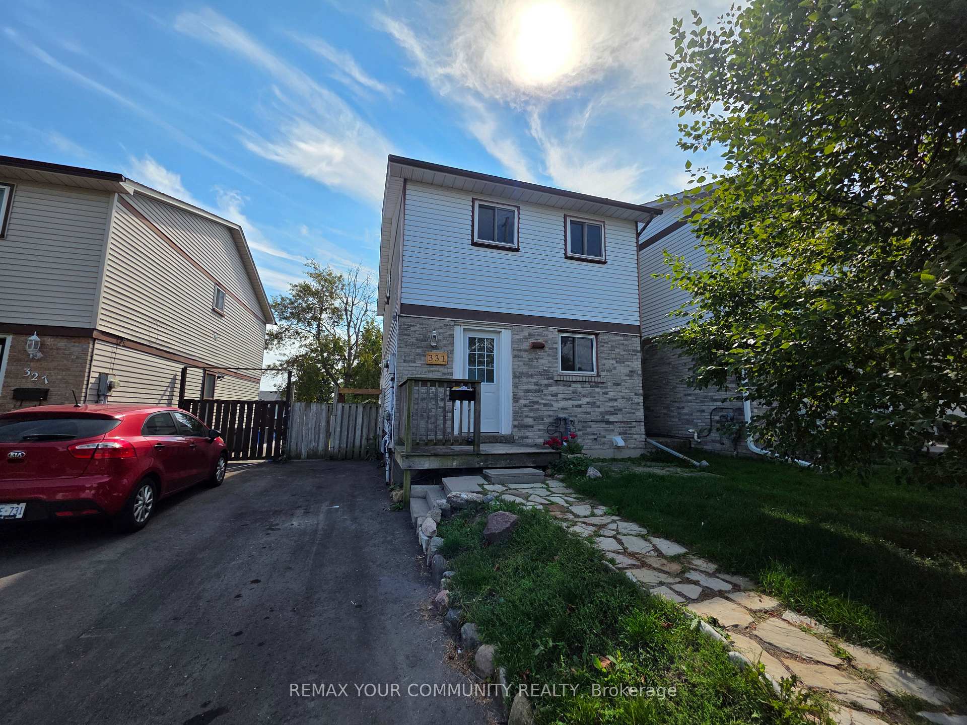 331 Phillip Murray Avenue Main, Oshawa, ON L1J 1H1