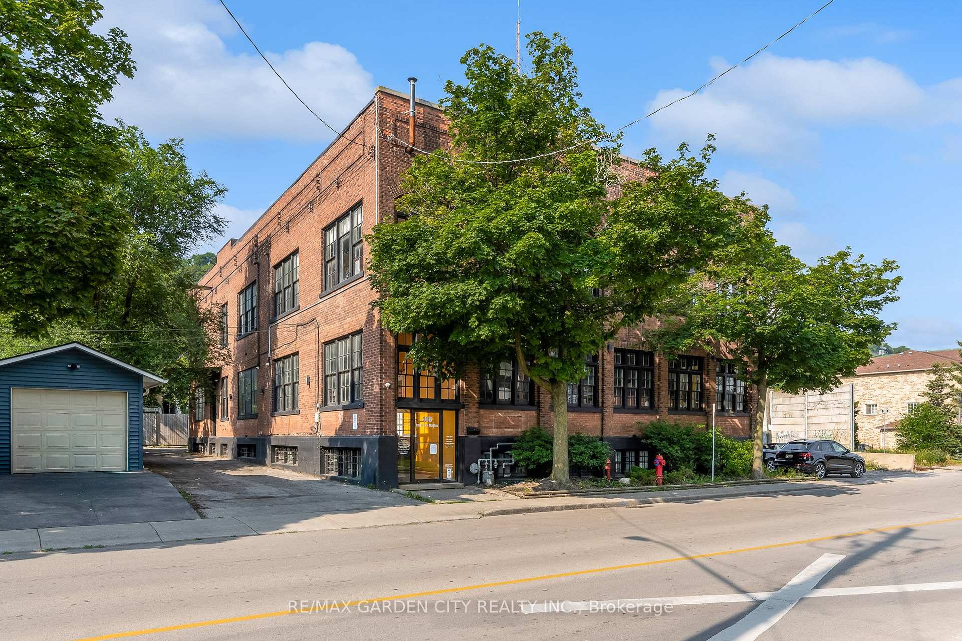 468 Cumberland Avenue 1, Hamilton, ON L8M 3M5