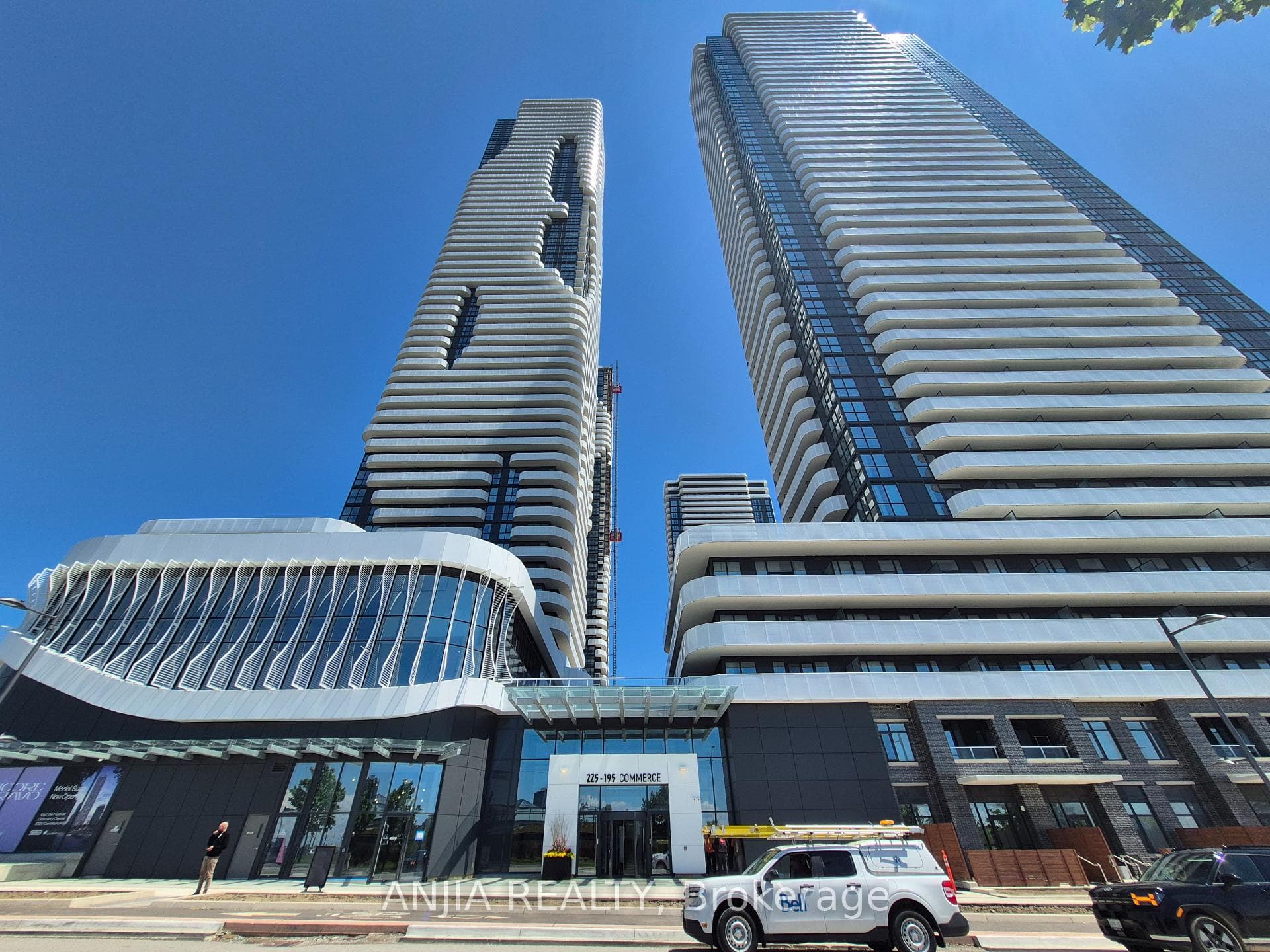 225 COMMERCE Street 4015, Vaughan, ON L4K 0R1