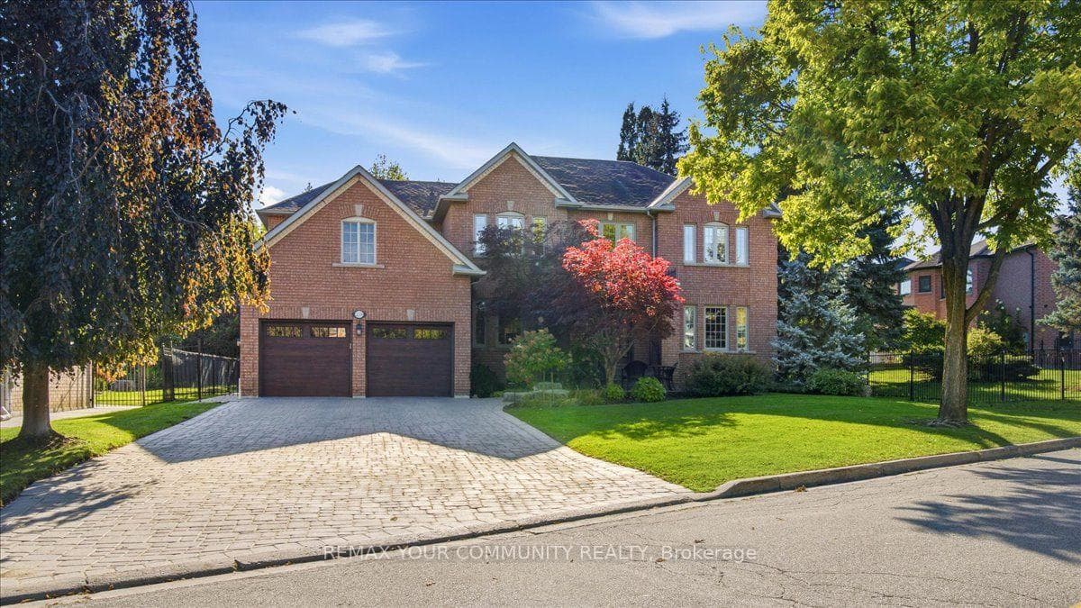 250 Roselawn Drive, Vaughan, ON L4H 1A2