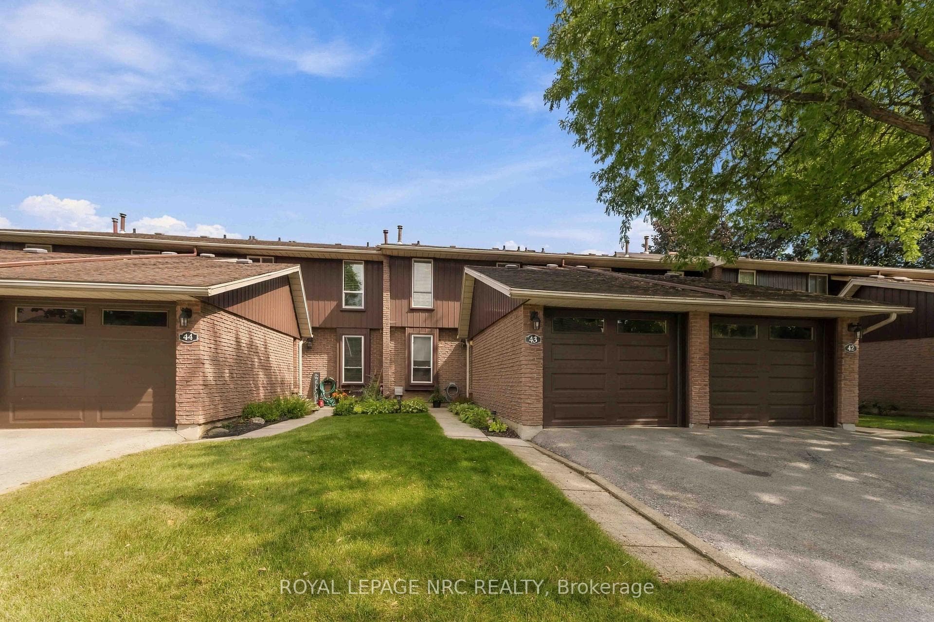 122 Lakeshore Road 43, St. Catharines, ON L2N 6N6