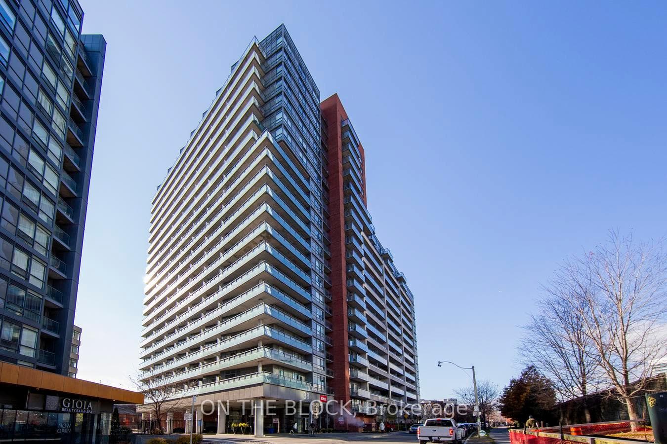 38 Joe Shuster Way 302, Toronto, ON M6K 0A5