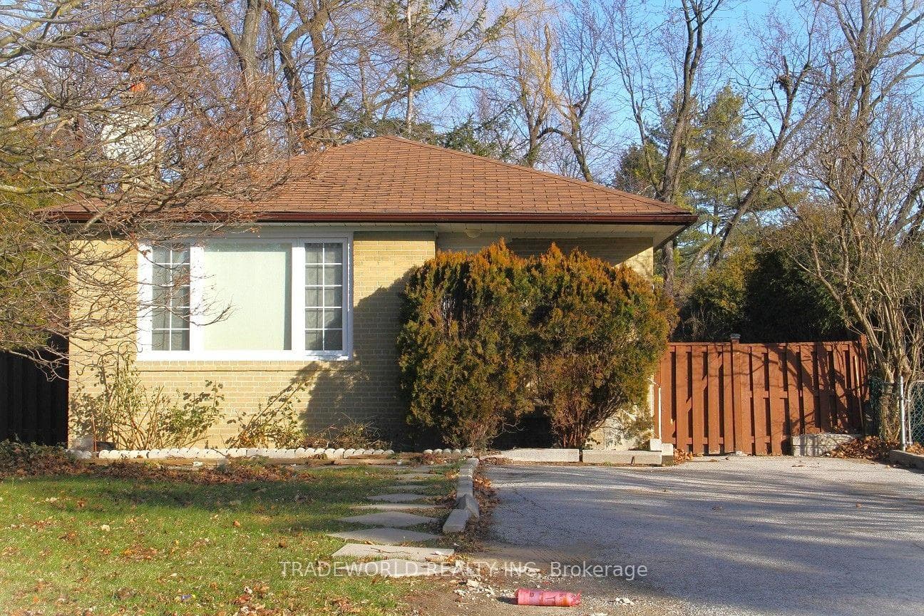 429 Taylor Mills Drive N Bsmt, Richmond Hill, ON L4C 2V1