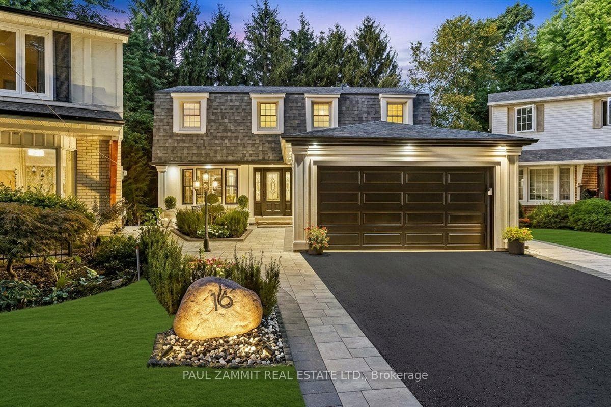 16 Pine Knoll Gate, Markham, ON L3T 1V5