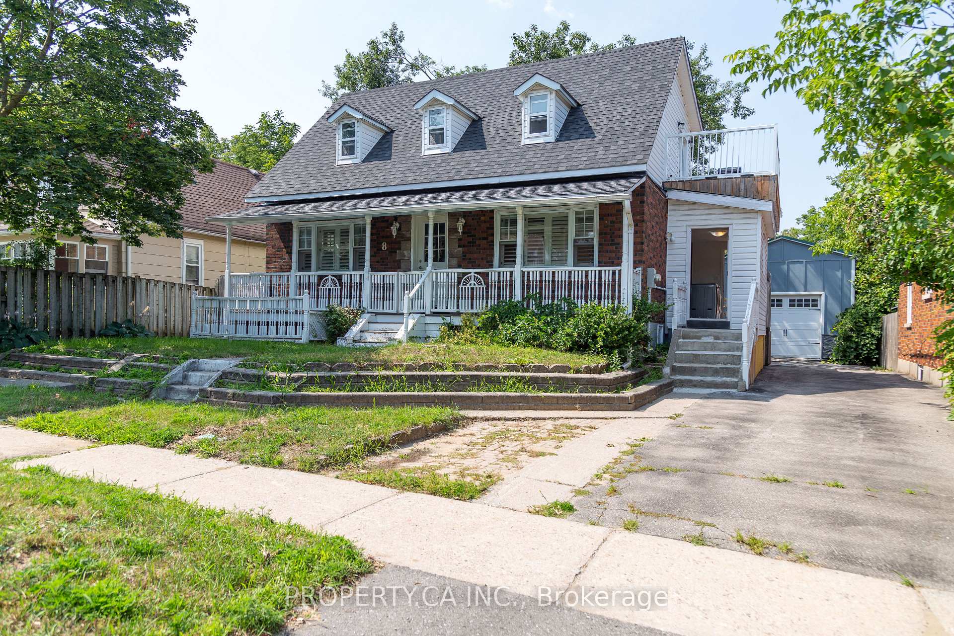 8 Dufferin Street, Barrie, ON L4N 2J7