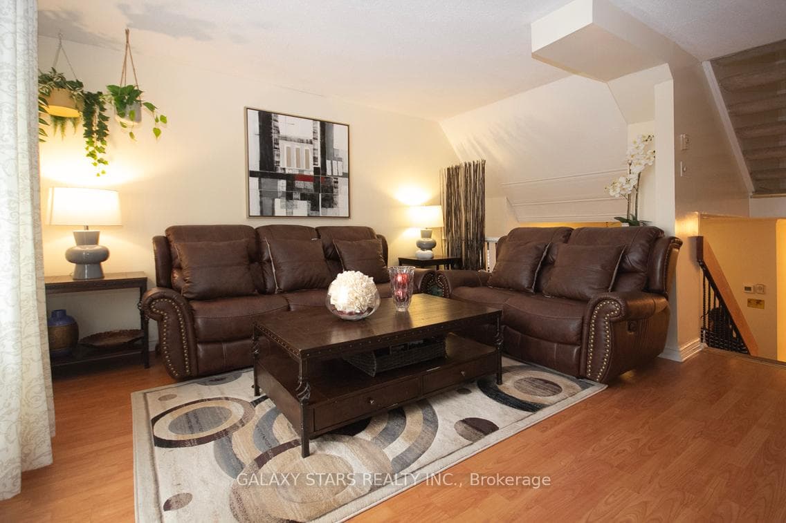 10 Rodda Boulevard 59, Toronto, ON M1E 2Z6