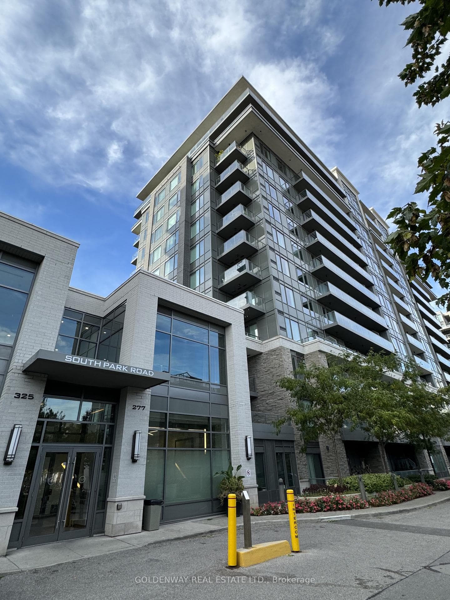 277 South Park Road 819, Markham, ON L3T 0B7