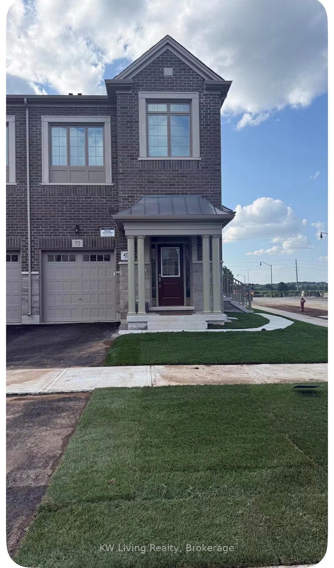 72 Bermondsey Way, Brampton, ON L6Y 6K9